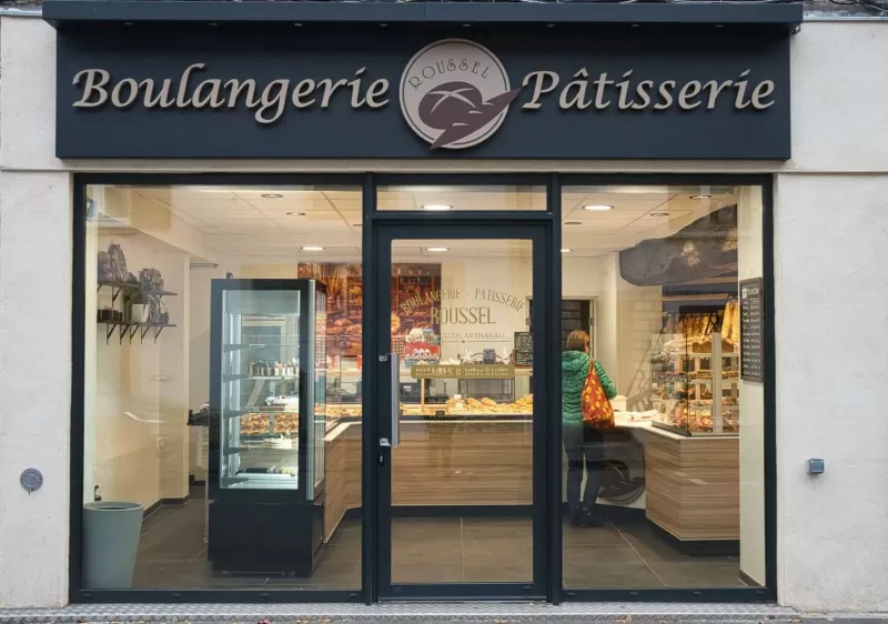 BOULANGERIE-ROUSSEL-Facade-commerciale-boulangerie