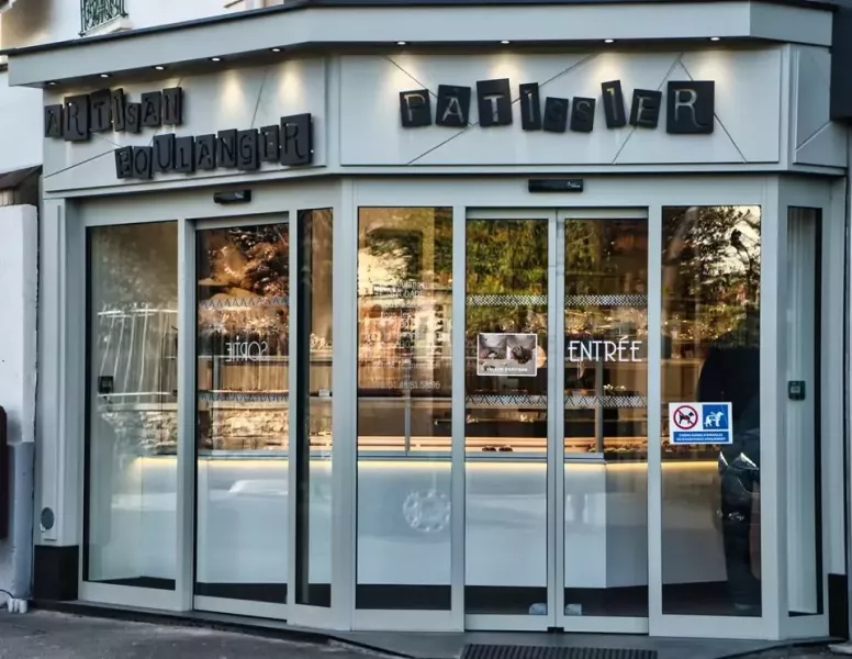 bygdade-facade-commerciale-boulangerie-patisserie