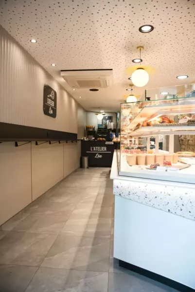 L_ATELIER-LEA-Agencement-de-magasins