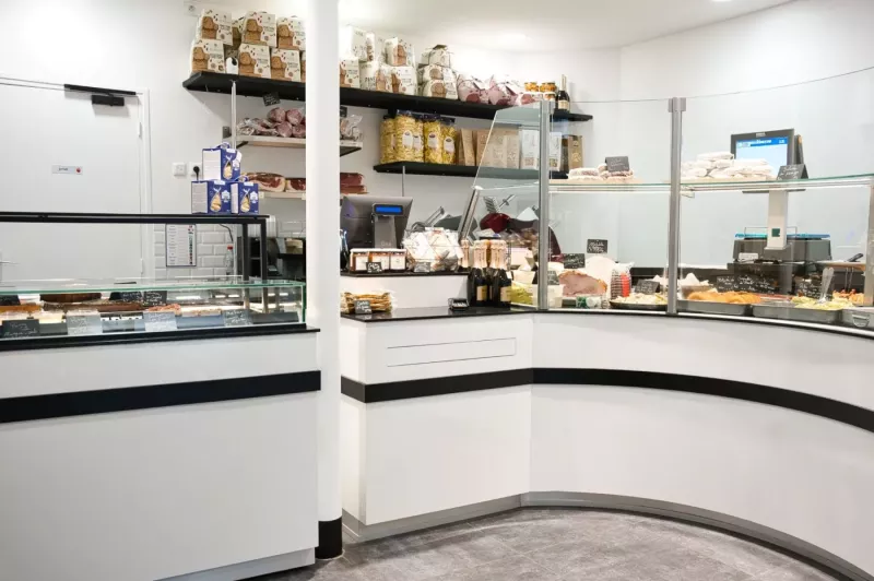 LE-TRAITEUR-ITALIEN-Comptoir-traiteur