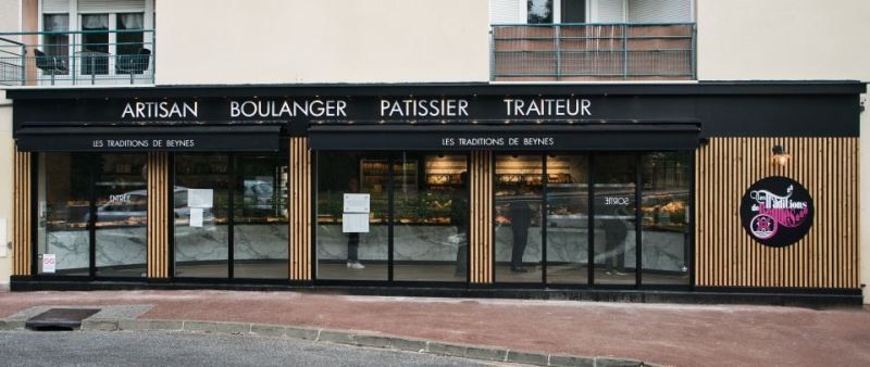 LES-TRADITIONS-DE-BEYNES-Facade-commerciale-boulangerie