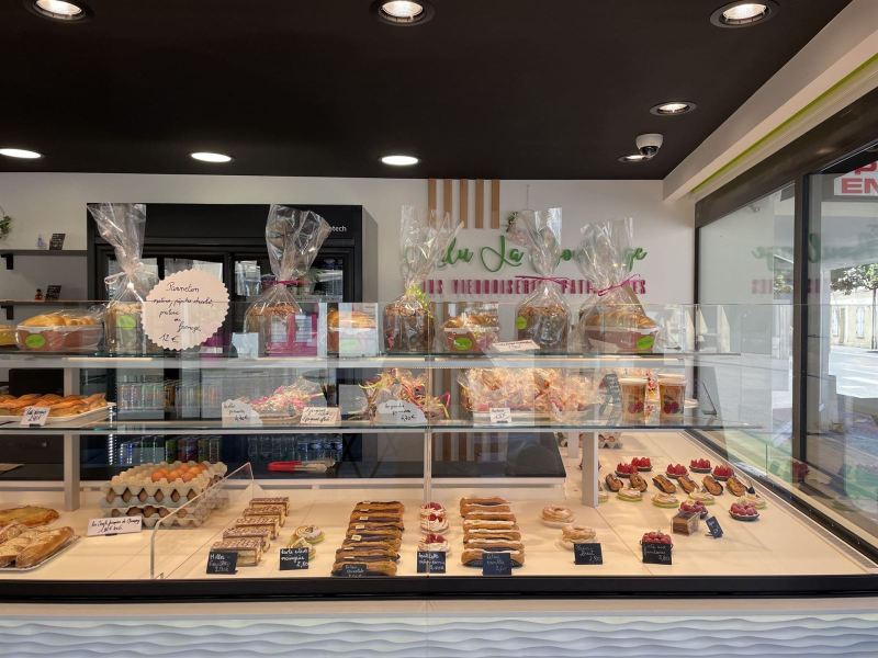 LULU-LA-BOULANGE-Vitrine-refrigeree-boulangerie-patisserie