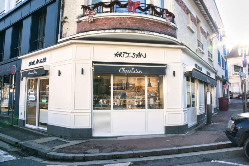 MAISON-PIRY-Facade-commerciale-boulangerie